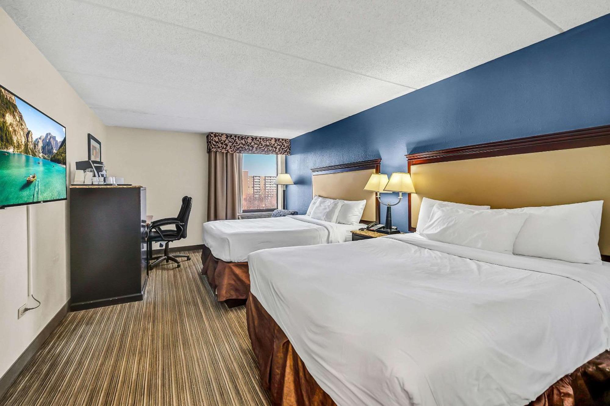 Radisson Hotel Schaumburg Exterior photo